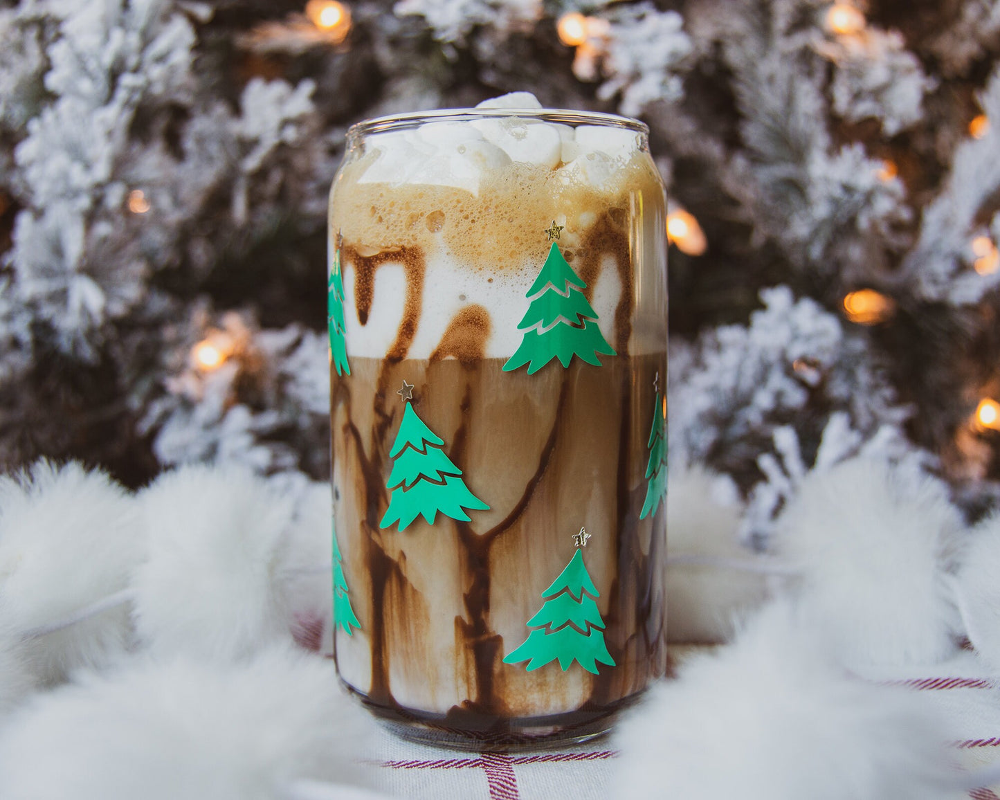 Christmas Tree Pattern Can Shape Glass